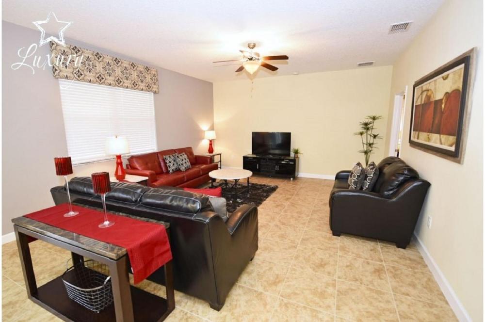 Five-Bedroom Pool Home Kissimmee